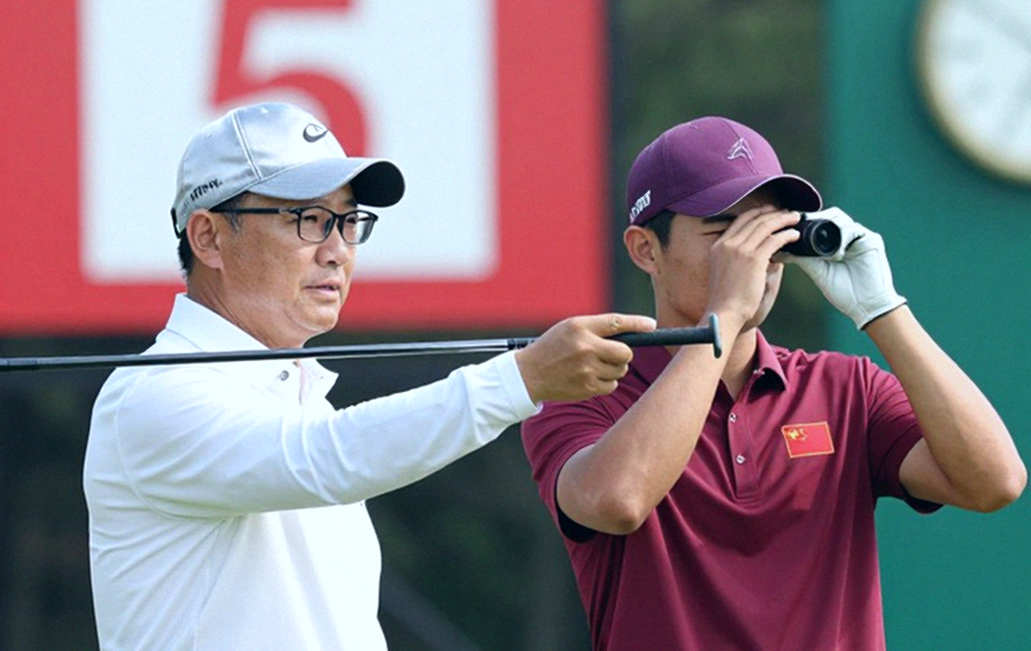 Paul Casey dẫn đầu Omega European Masters với lời hứa quyên góp toàn bộ tiền thưởng cho nạn nhân vụ hỏa hoạn Crans-Montana