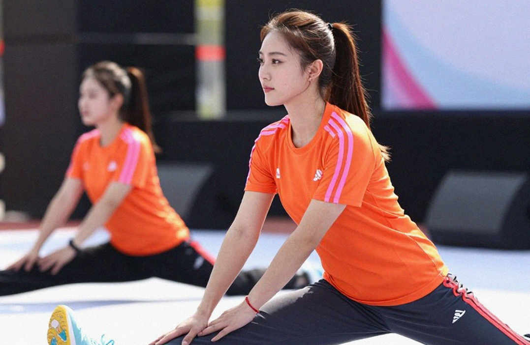 Giải phẫu hai thập niên trang phục điền kinh: Từ DESCENTE 2026 đến Swift Suit Sydney 2026