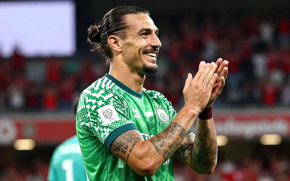 Ba trung vệ tại V.League: dữ liệu từ biên sân và nỗi sợ phía sau Ba trung vệ tại V.League: dữ liệu từ biên sân và nỗi sợ phía sau